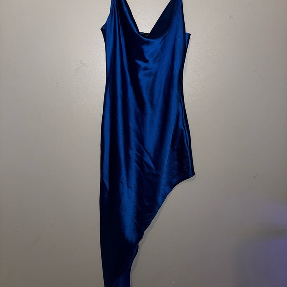 Forever 21 Dresses & Skirts - Forever 21 Vibrant Blue Asymmetrical Dress